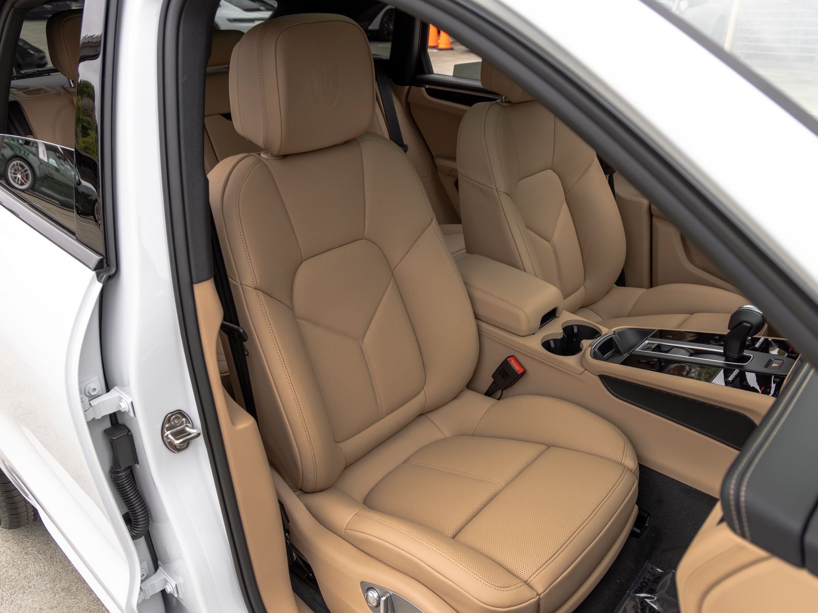 2026 Porsche Macan T