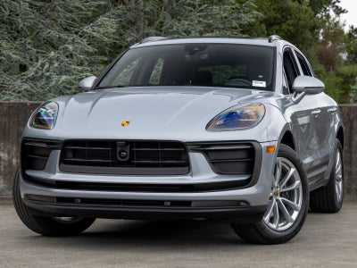 2026 Porsche Macan Base
