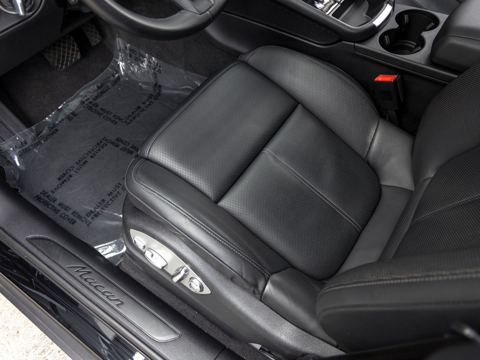 2023 Porsche Macan Macan (MY23)