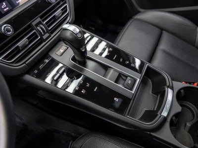 2023 Porsche Macan Macan (MY23)