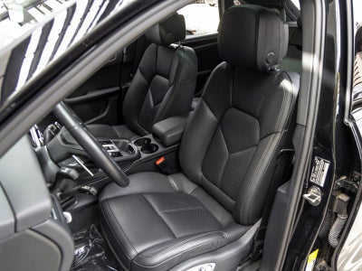 2023 Porsche Macan Macan (MY23)