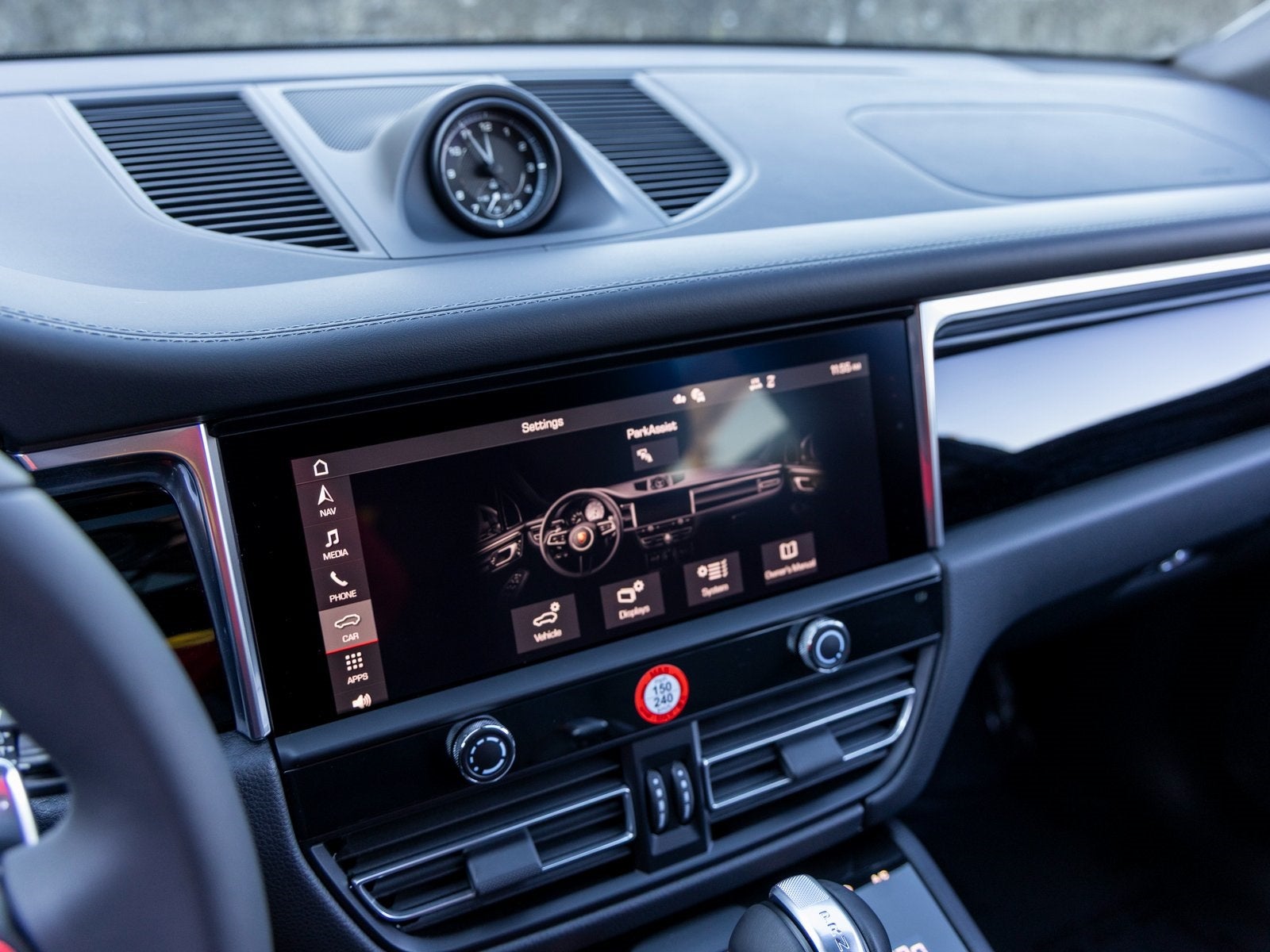 2025 Porsche Macan Macan