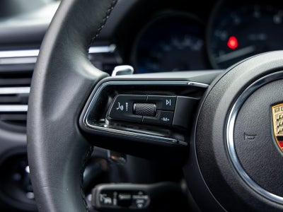 2025 Porsche Macan Macan