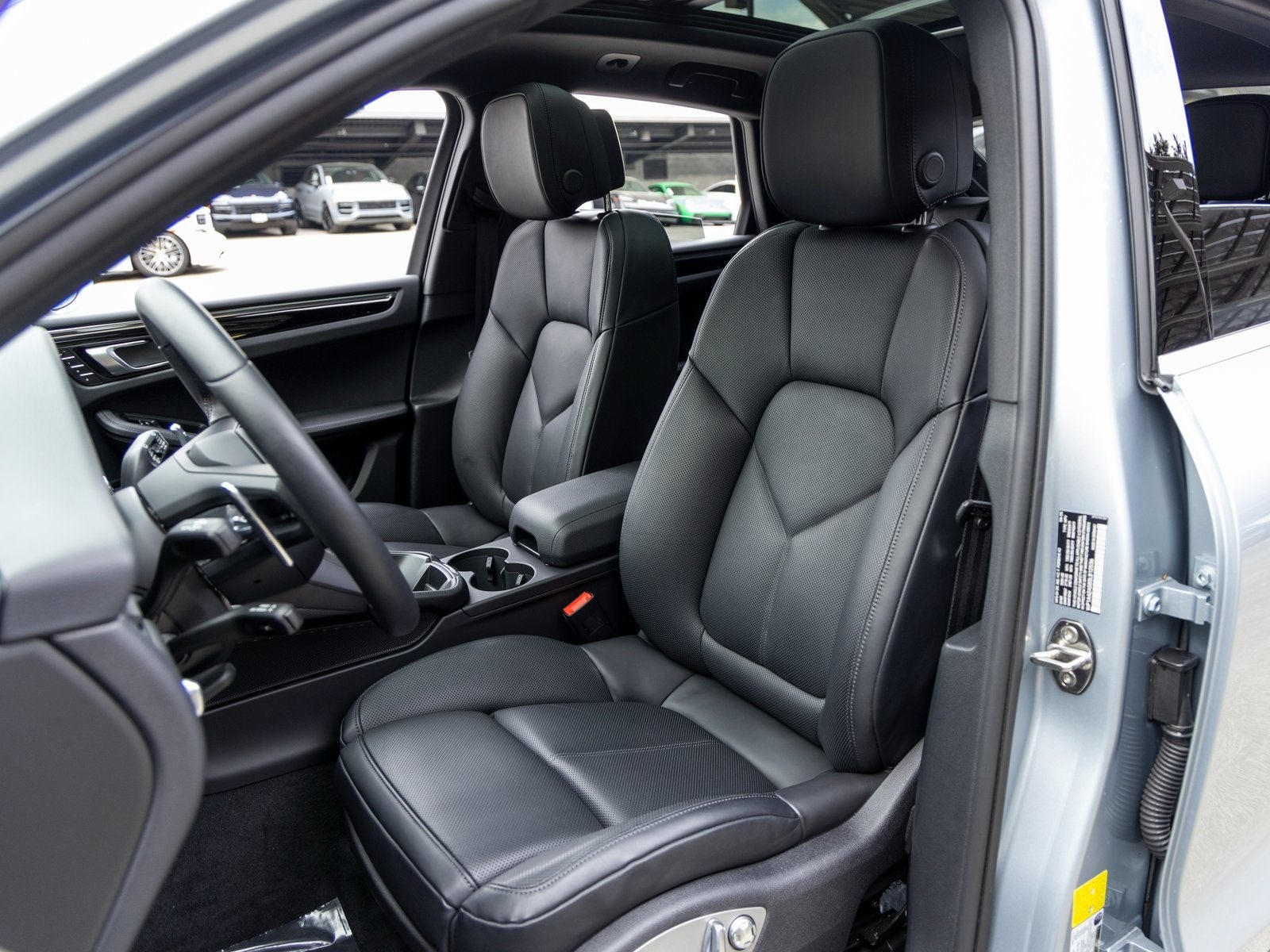 2025 Porsche Macan Macan