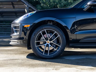 2025 Porsche Macan Macan