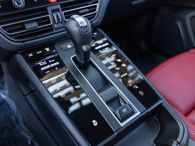 2025 Porsche Macan Macan