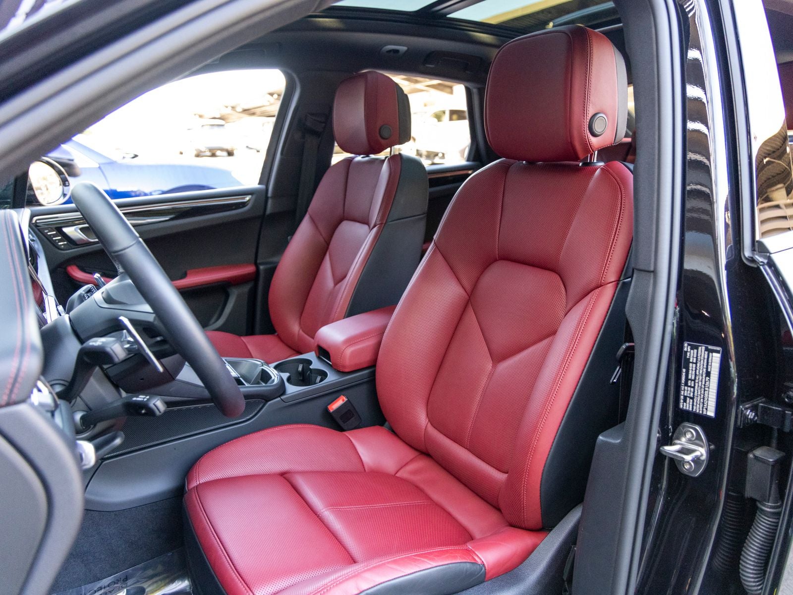 2025 Porsche Macan Macan