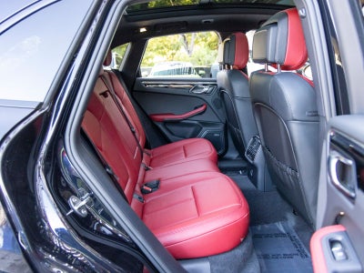 2025 Porsche Macan Macan