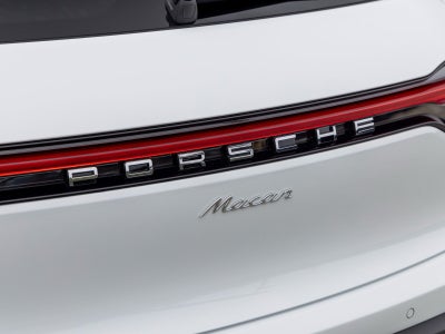 2026 Porsche Macan Macan