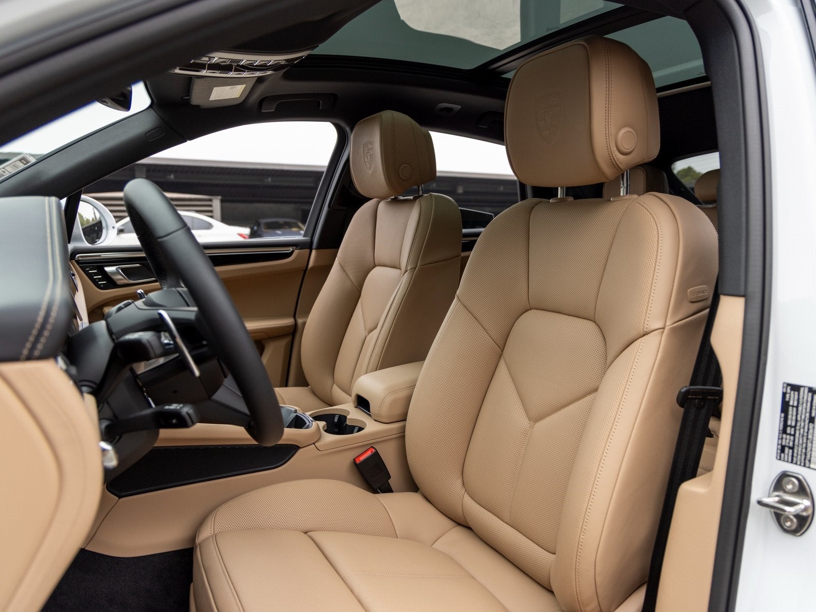 2026 Porsche Macan Macan