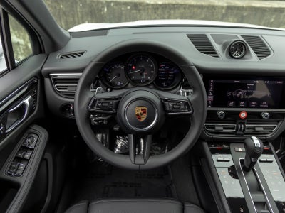 2026 Porsche Macan Base