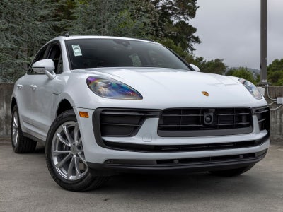 2026 Porsche Macan Base