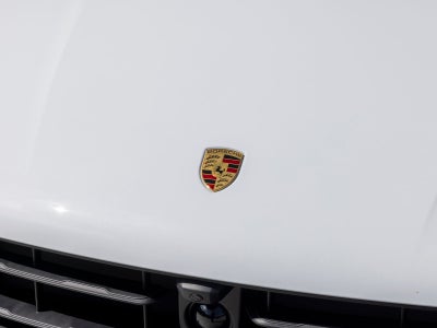 2026 Porsche Macan Macan