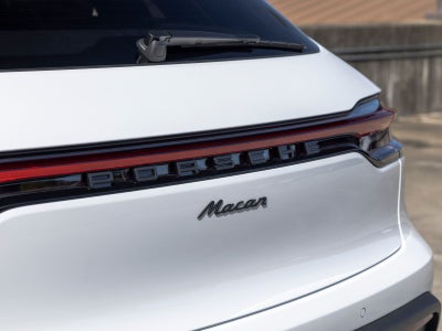2026 Porsche Macan Macan
