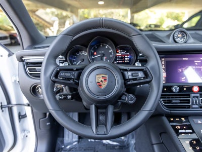2026 Porsche Macan Macan