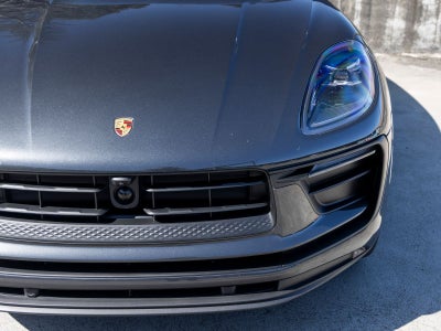 2023 Porsche Macan Macan (MY23)