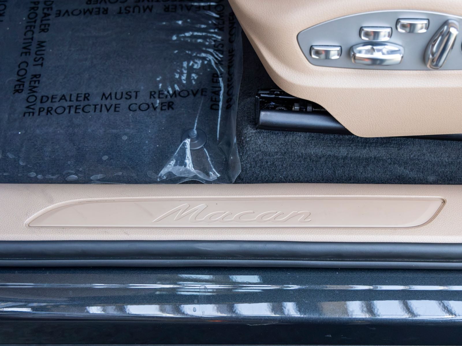 2023 Porsche Macan Macan (MY23)