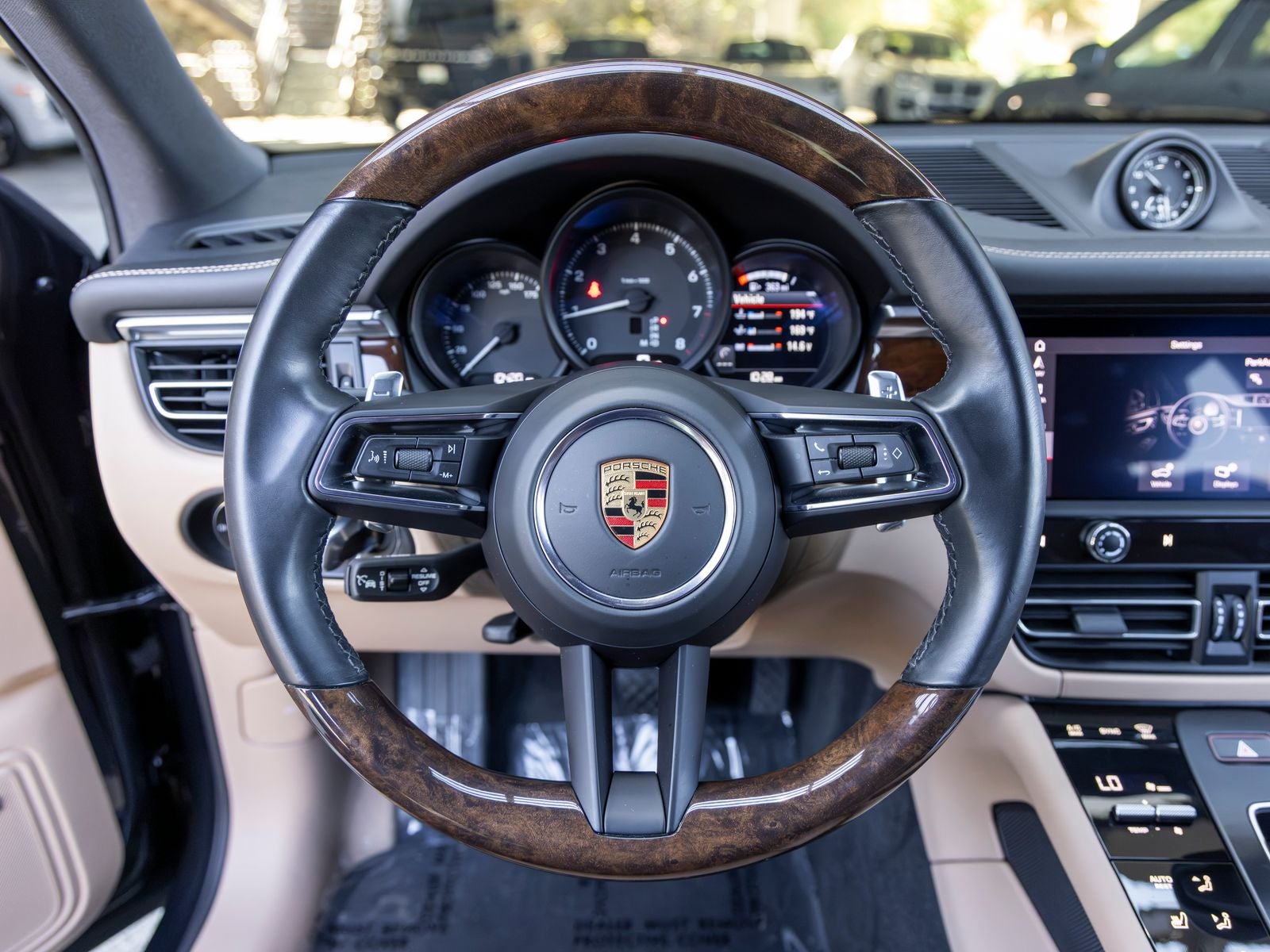 2023 Porsche Macan Macan (MY23)