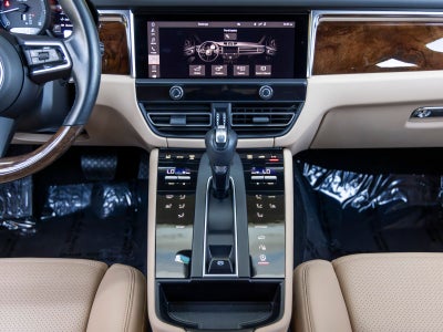 2023 Porsche Macan Macan (MY23)