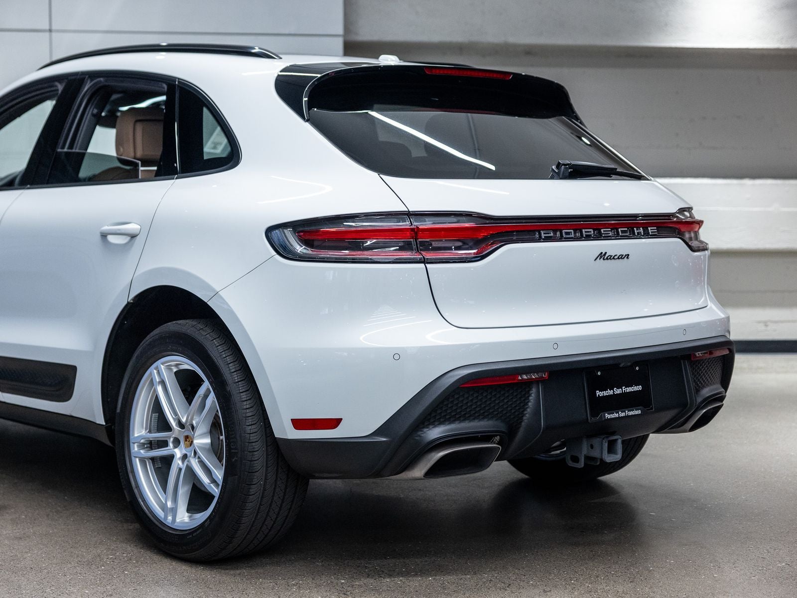2024 Porsche Macan Base