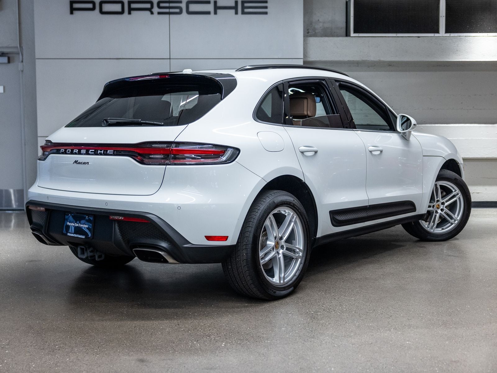 2024 Porsche Macan Base