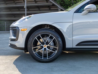 2024 Porsche Macan Macan (MY24)