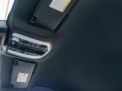 2024 Porsche Macan Macan (MY24)