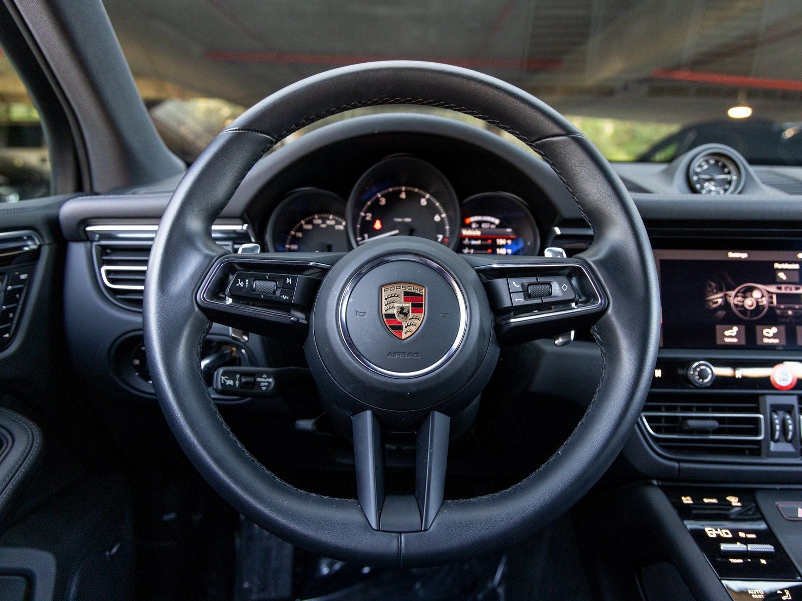 2024 Porsche Macan Macan (MY24)