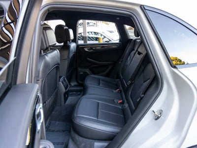 2024 Porsche Macan Macan (MY24)