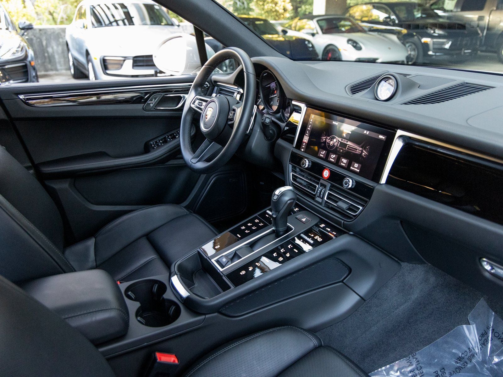 2024 Porsche Macan Macan (MY24)