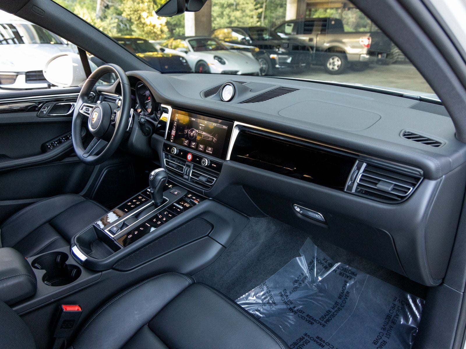 2024 Porsche Macan Macan (MY24)