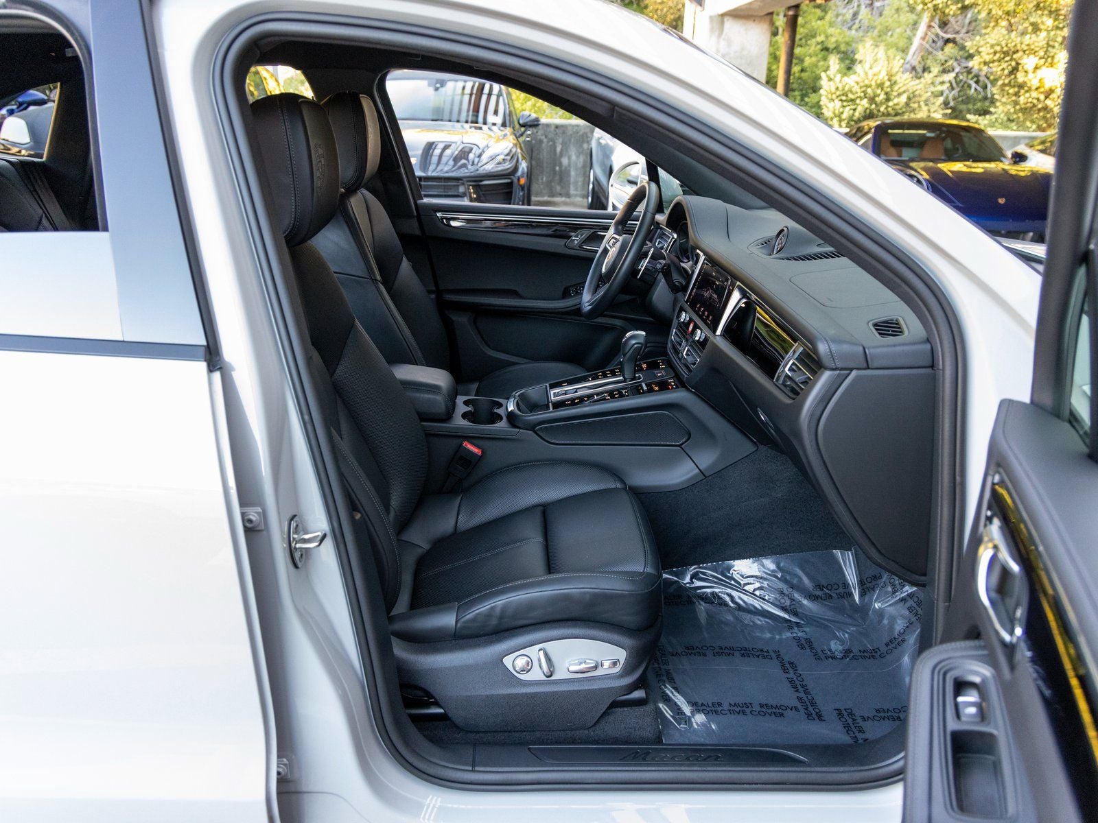 2024 Porsche Macan Macan (MY24)