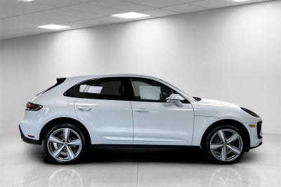2025 Porsche Macan Macan