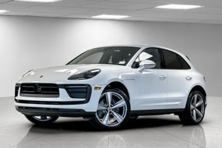 2025 Porsche Macan Base