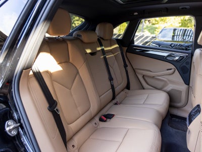 2025 Porsche Macan Macan