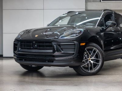 2026 Porsche Macan Base