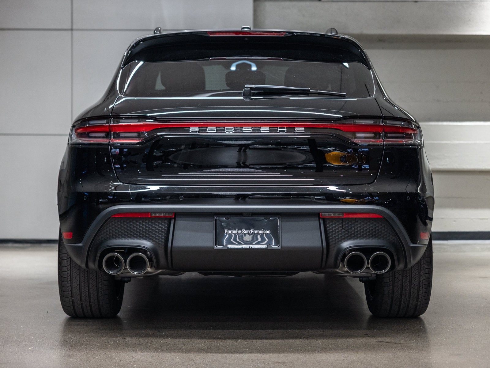 2026 Porsche Macan Base