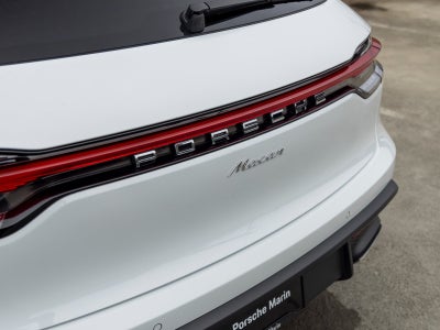 2026 Porsche Macan Macan