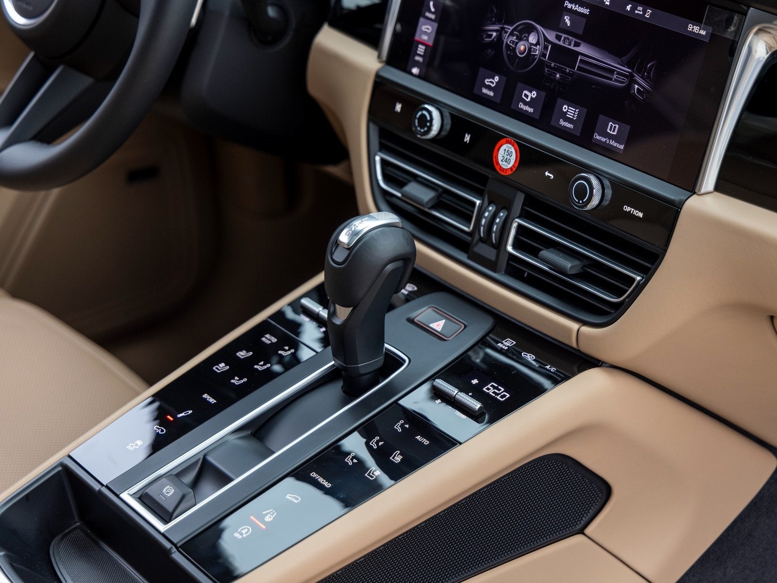 2026 Porsche Macan Macan