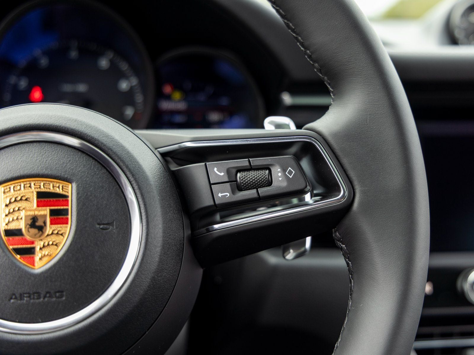 2026 Porsche Macan Macan