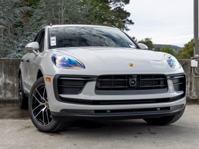 2026 Porsche Macan Macan