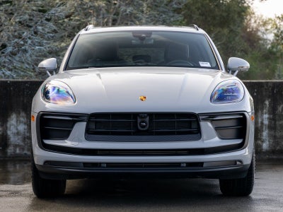 2026 Porsche Macan Macan