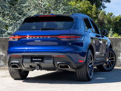 2026 Porsche Macan Base