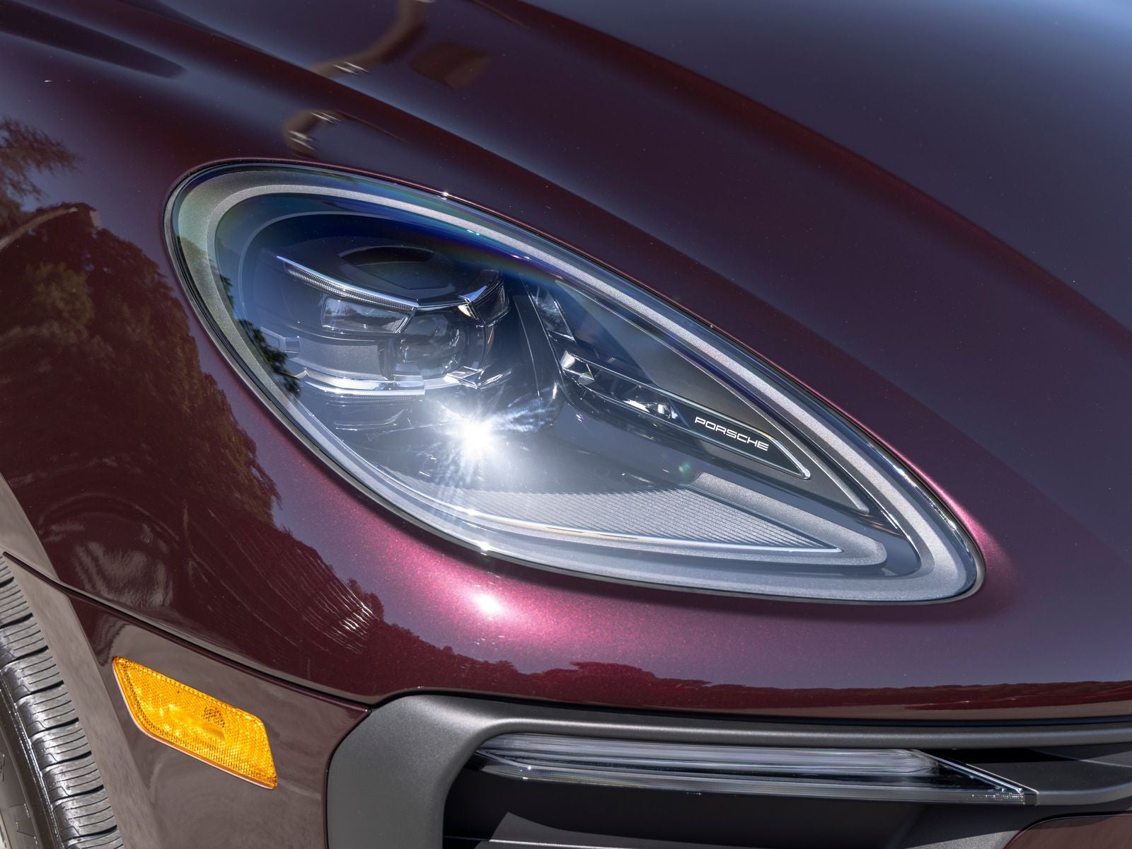 2026 Porsche Macan Base