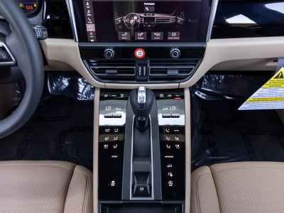 2026 Porsche Macan Base