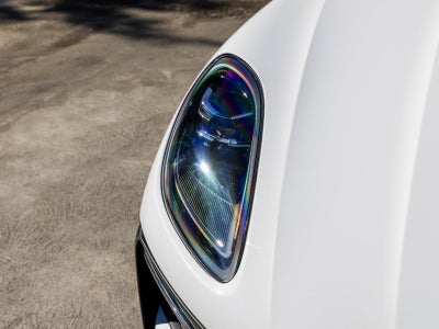 2025 Porsche Macan Macan