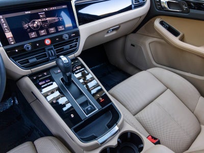 2025 Porsche Macan Macan