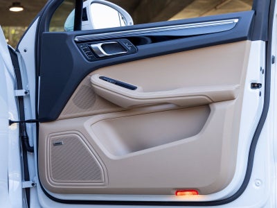 2025 Porsche Macan Macan