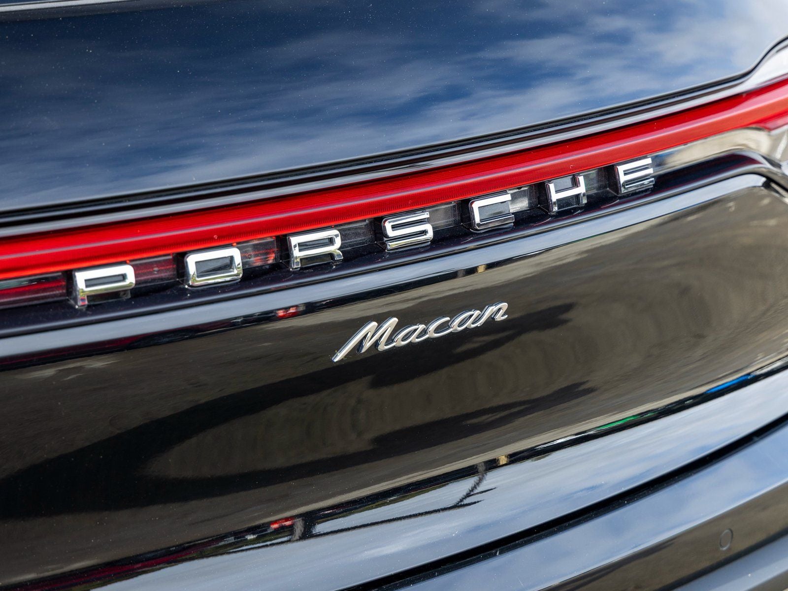 2025 Porsche Macan Macan