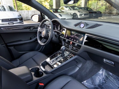 2025 Porsche Macan Macan